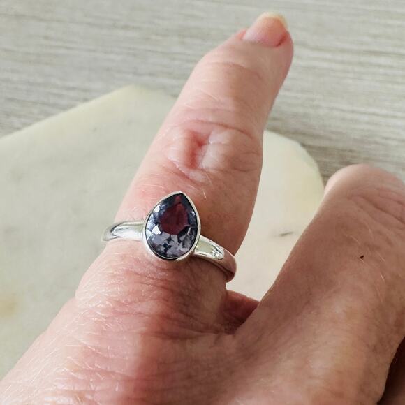 Lab Grown Color-change Alexandrite Sterling Silver Ring - Picture 3 of 9